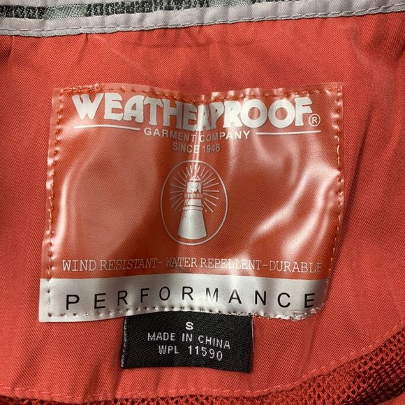 Weatherproof Small Pull Over Water Repellent - Picture 3 of 7